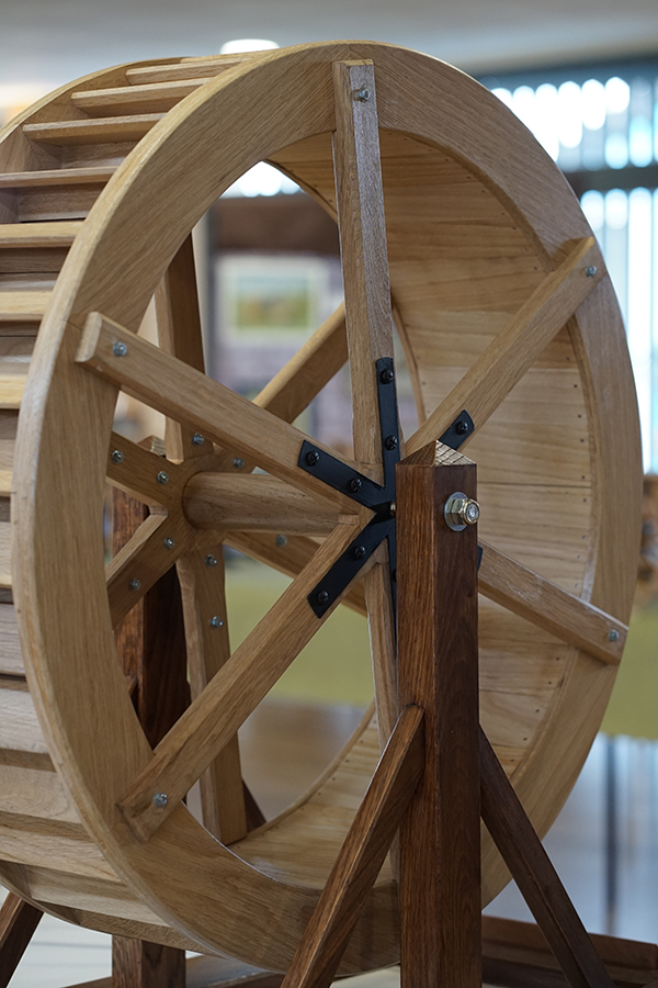 Charronnage roue moulin de Buais