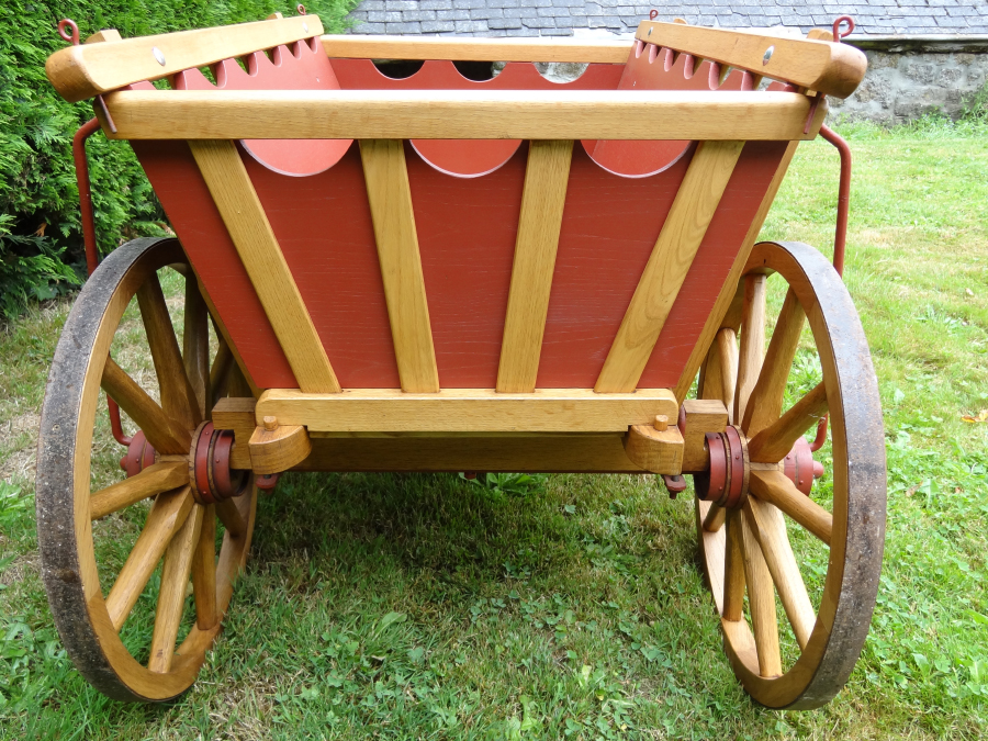 Reproduction brouette d'Alsace panneaux arrière