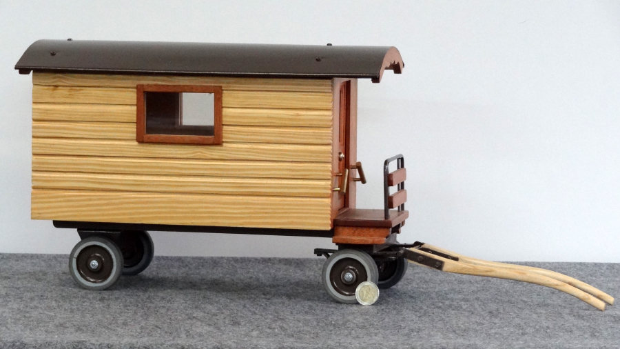 Petite roulotte gitane