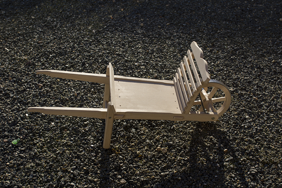 Reproduction brouette en bois