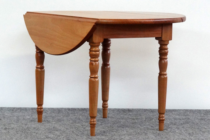 Ebénisterie reproduction table Louis Philippe