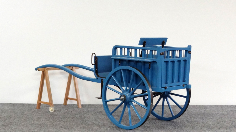 Miniature hippomobile auvergnate