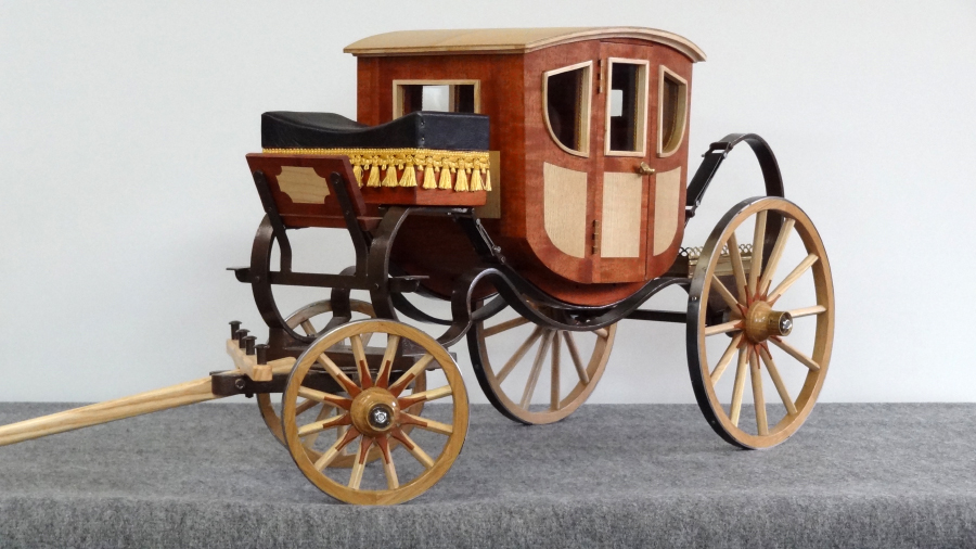 Reproduction miniature carrosse - Berline de gala