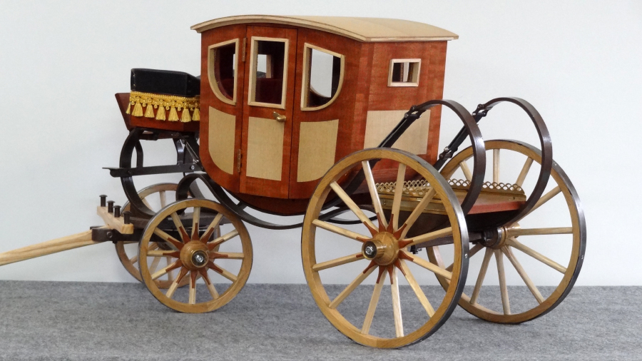 Reproduction miniature carrosse - Berline de gala