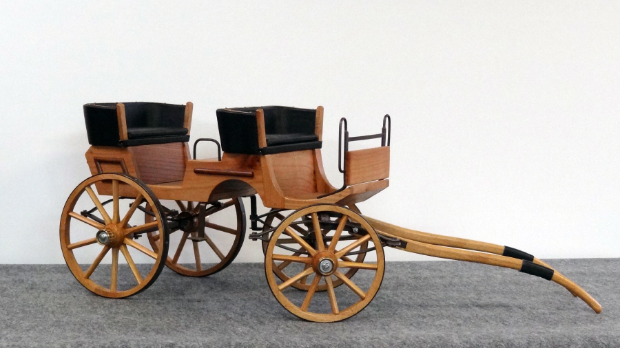 Reproduction hippomobile miniature break de chasse