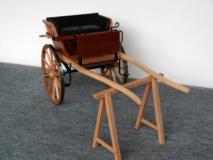 Reproduction hippomobile miniature gig commun