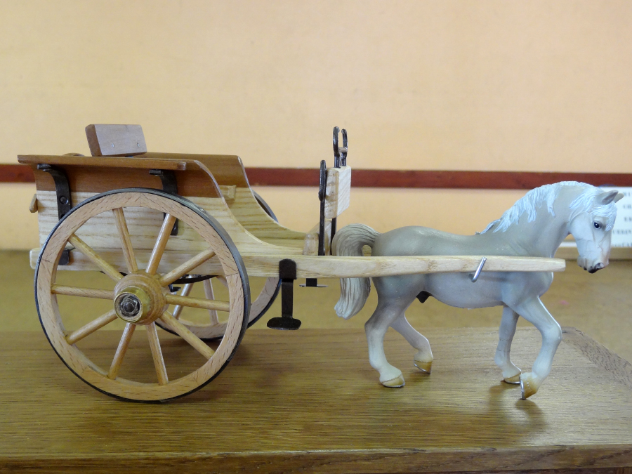 Reproduction miniature jardinière