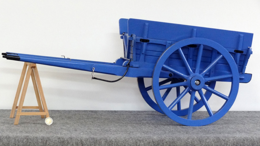 Reproduction miniature tombereau hippomobile 