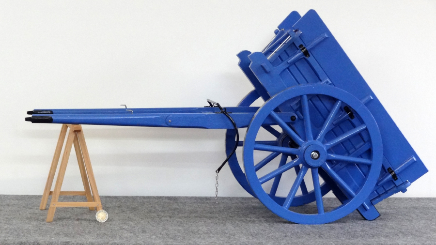 Reproduction miniature tombereau hippomobile 