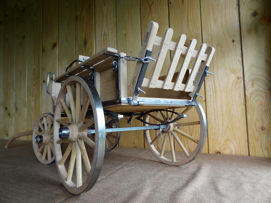 Projet reproduction miniature voiture hippomobile agricole